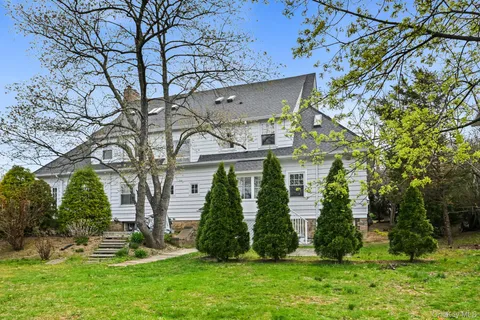 front view of house with a yard