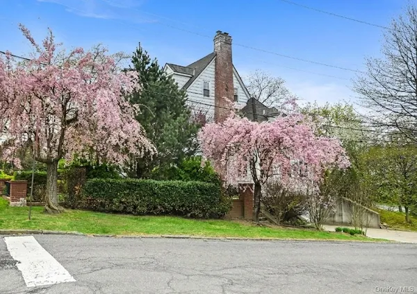 $1,599,000 | 60 Greenridge Avenue, White Plains, NY 10605