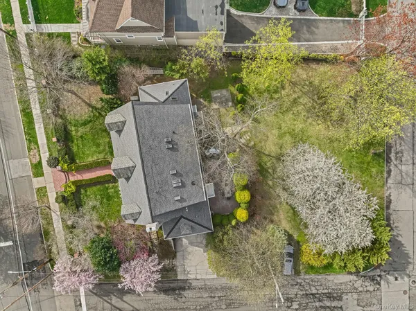 $1,599,000 | 60 Greenridge Avenue, White Plains, NY 10605
