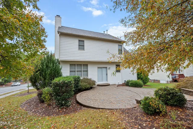 a house view with a outdoor space