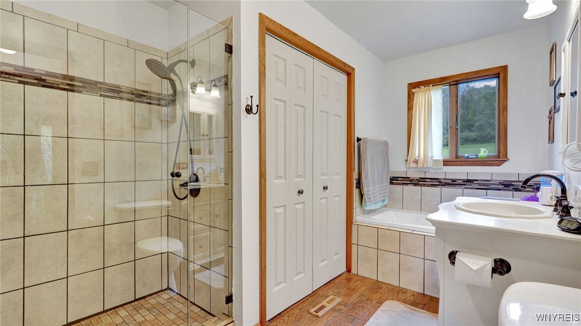 3897 Block Road Yorkshire, NY 14042 - Photo 13 of 36