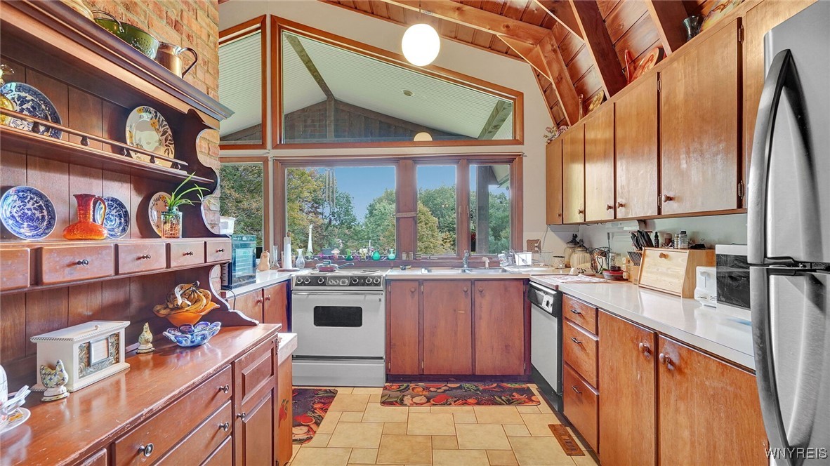 3897 Block Road Yorkshire, NY 14042 - Photo 14 of 36