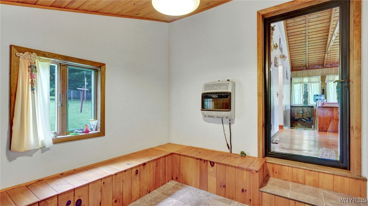 3897 Block Road Yorkshire, NY 14042 - Photo 10 of 36