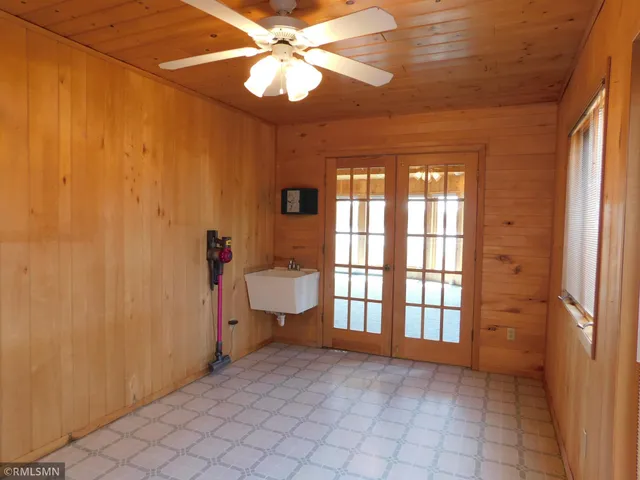 $525,000 | 32598 Pioneer Avenue, Aitkin, MN 56431