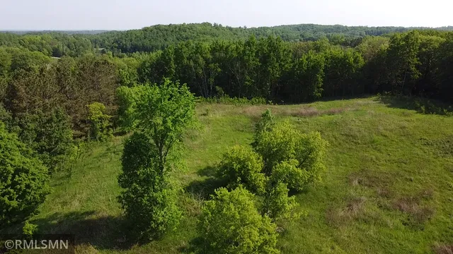 $525,000 | 32598 Pioneer Avenue, Aitkin, MN 56431