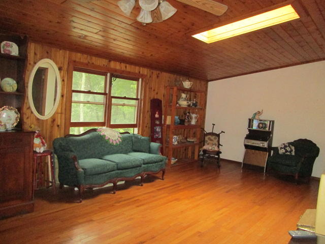 1619 West Creston Road Crossville, TN 38571 - Photo 16 of 21 16 Bedroom two