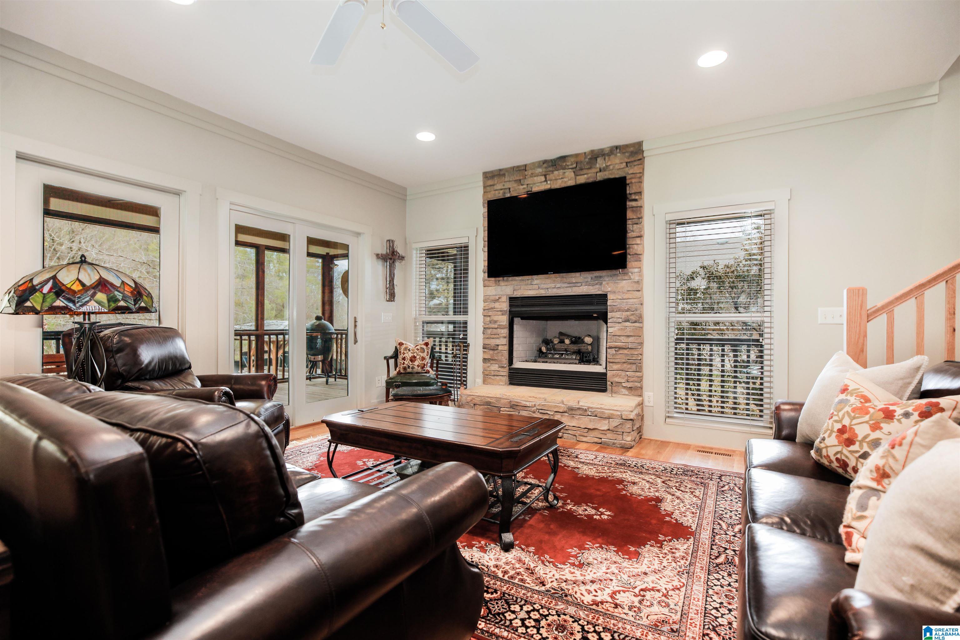 9821 Simpson Avenue Quinton, AL 35130 - Photo 2 of 40