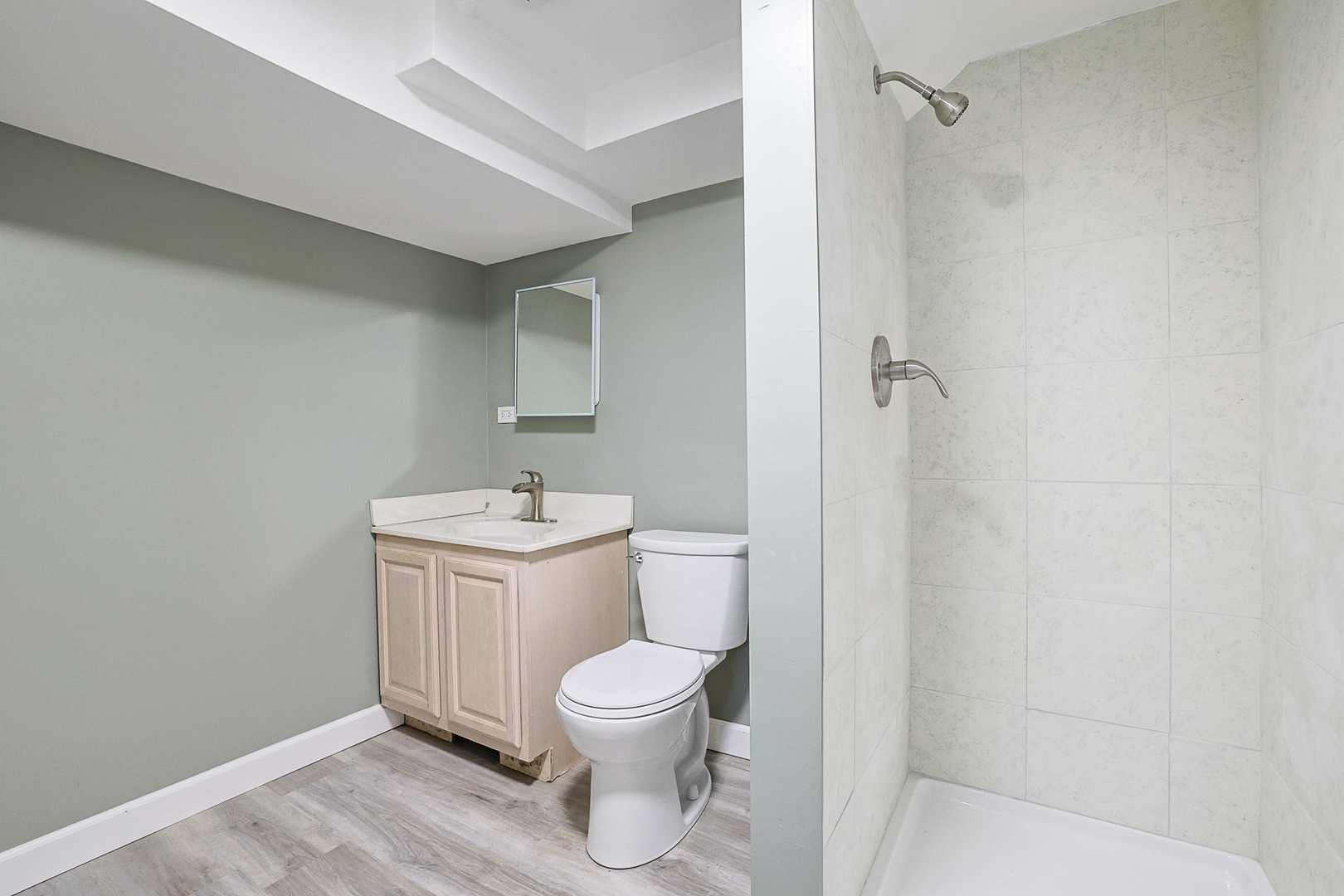 2 North Wisconsin Avenue Addison, IL 60101 - Photo 18 of 27