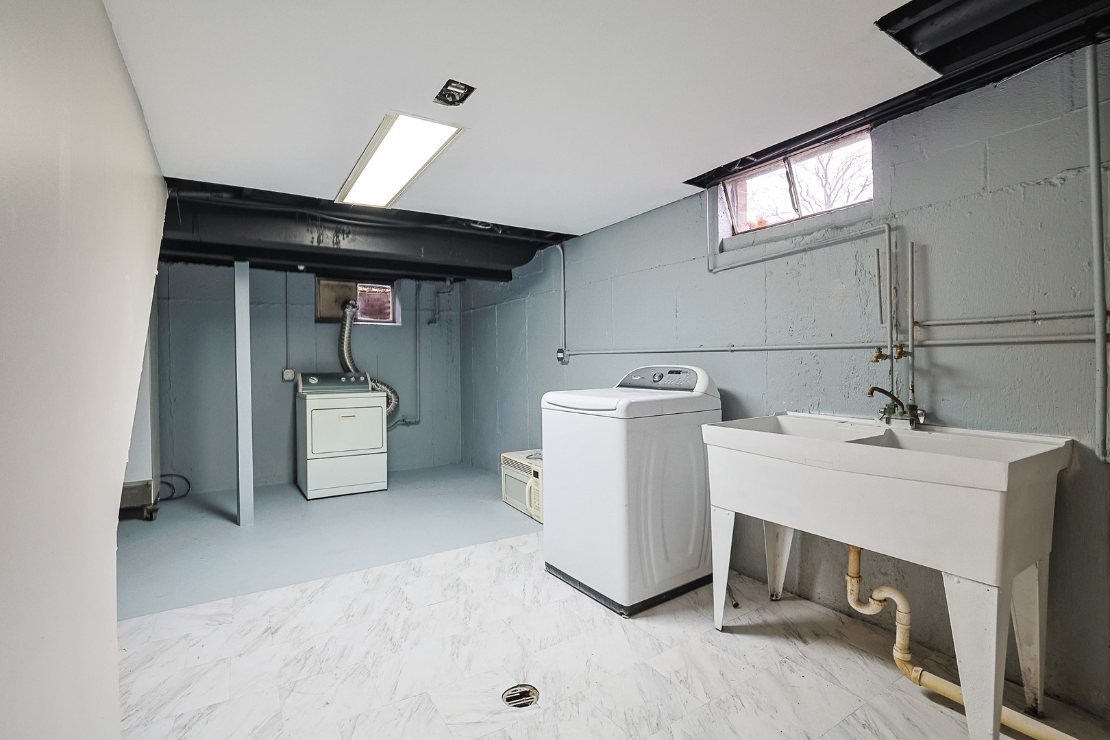 2 North Wisconsin Avenue Addison, IL 60101 - Photo 19 of 27