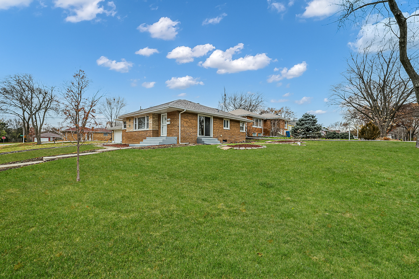 2 North Wisconsin Avenue Addison, IL 60101 - Photo 25 of 27