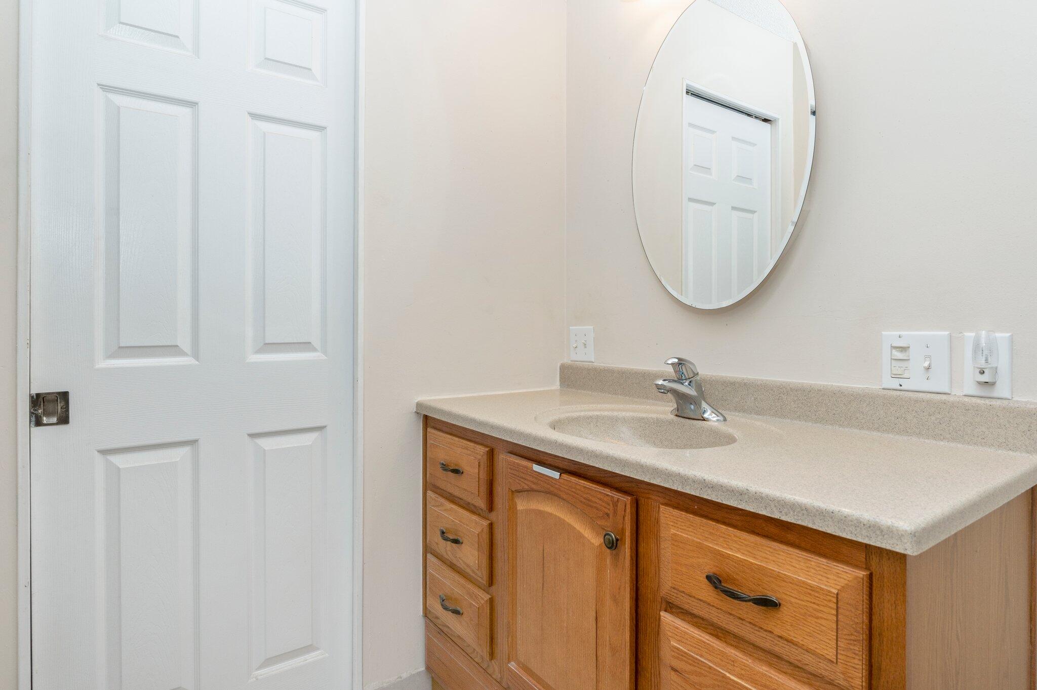 6 Cedar Ridge Way Niceville, FL 32578 - Photo 17 of 34 17-web-or-mls-6 Cedar Ridge Way-15