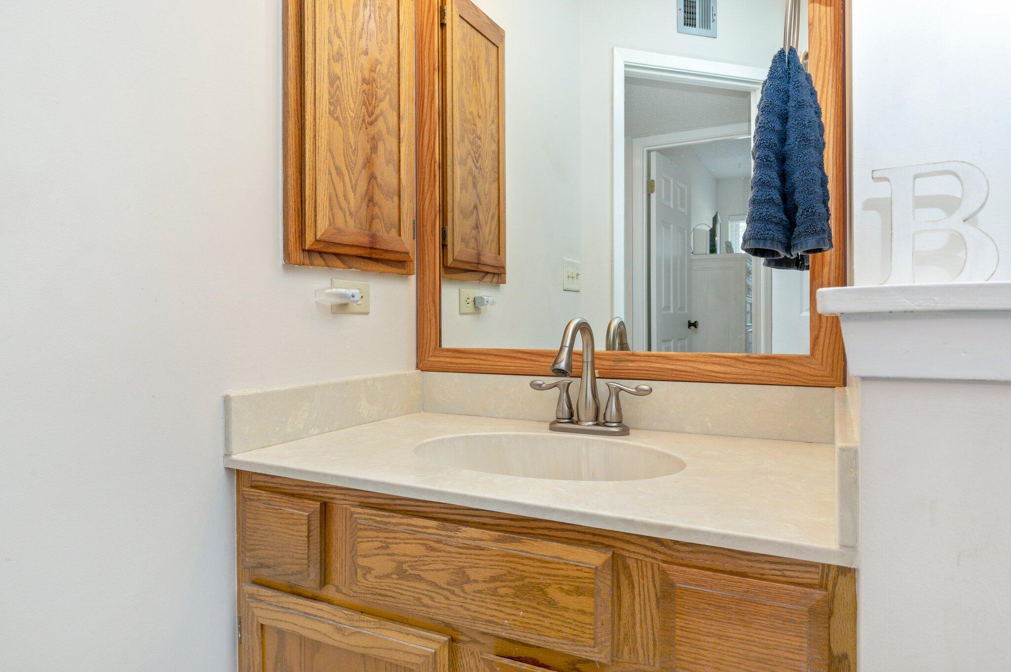 6 Cedar Ridge Way Niceville, FL 32578 - Photo 23 of 34 23-web-or-mls-6 Cedar Ridge Way-21