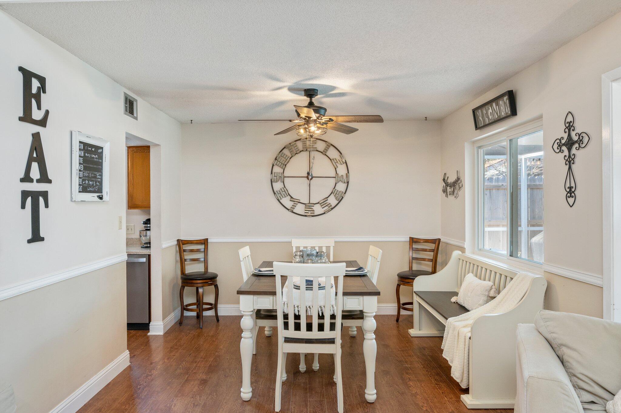 6 Cedar Ridge Way Niceville, FL 32578 - Photo 6 of 34 7-web-or-mls-6 Cedar Ridge Way-05