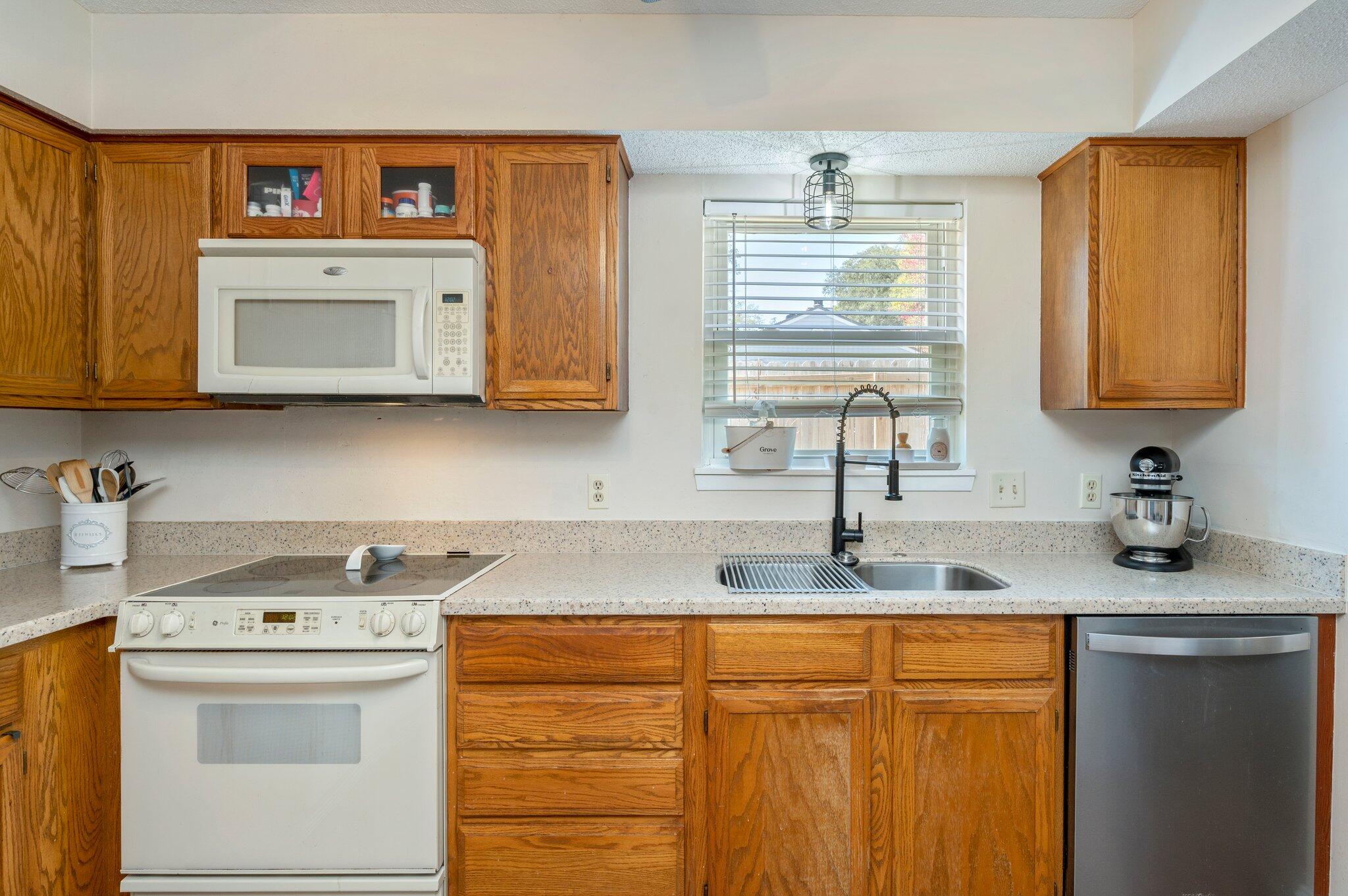 6 Cedar Ridge Way Niceville, FL 32578 - Photo 10 of 34 9-web-or-mls-6 Cedar Ridge Way-07