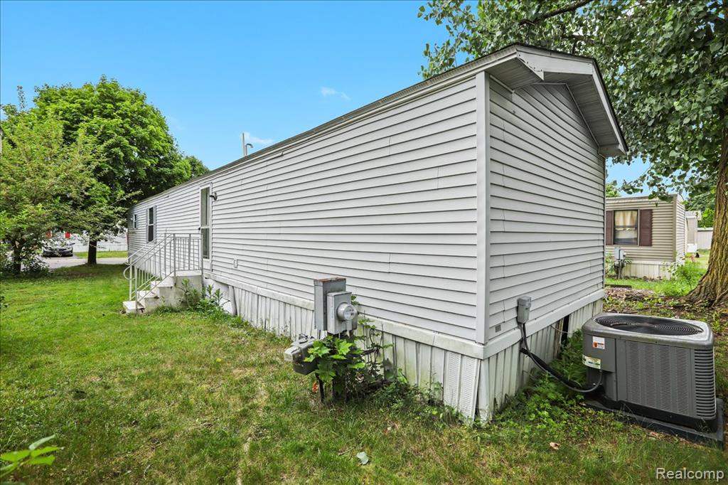 351 North Squirrel Road Auburn Hills, MI 48326 - Photo 18 of 18