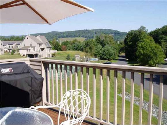 15 Catamount Road, Unit 3A Hartford, VT 05059 - Photo 1 of 9 Gallery Image 1