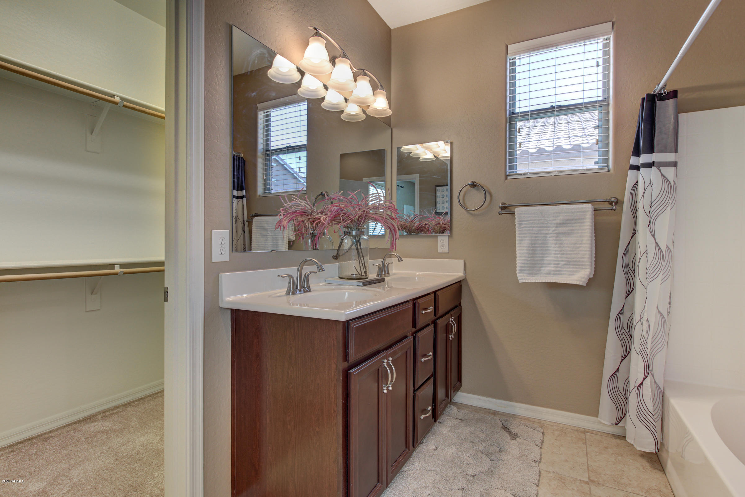 2625 West Beautiful Lane Phoenix, AZ 85041 - Photo 12 of 27 Master Bath w/ LARGE Walk-In