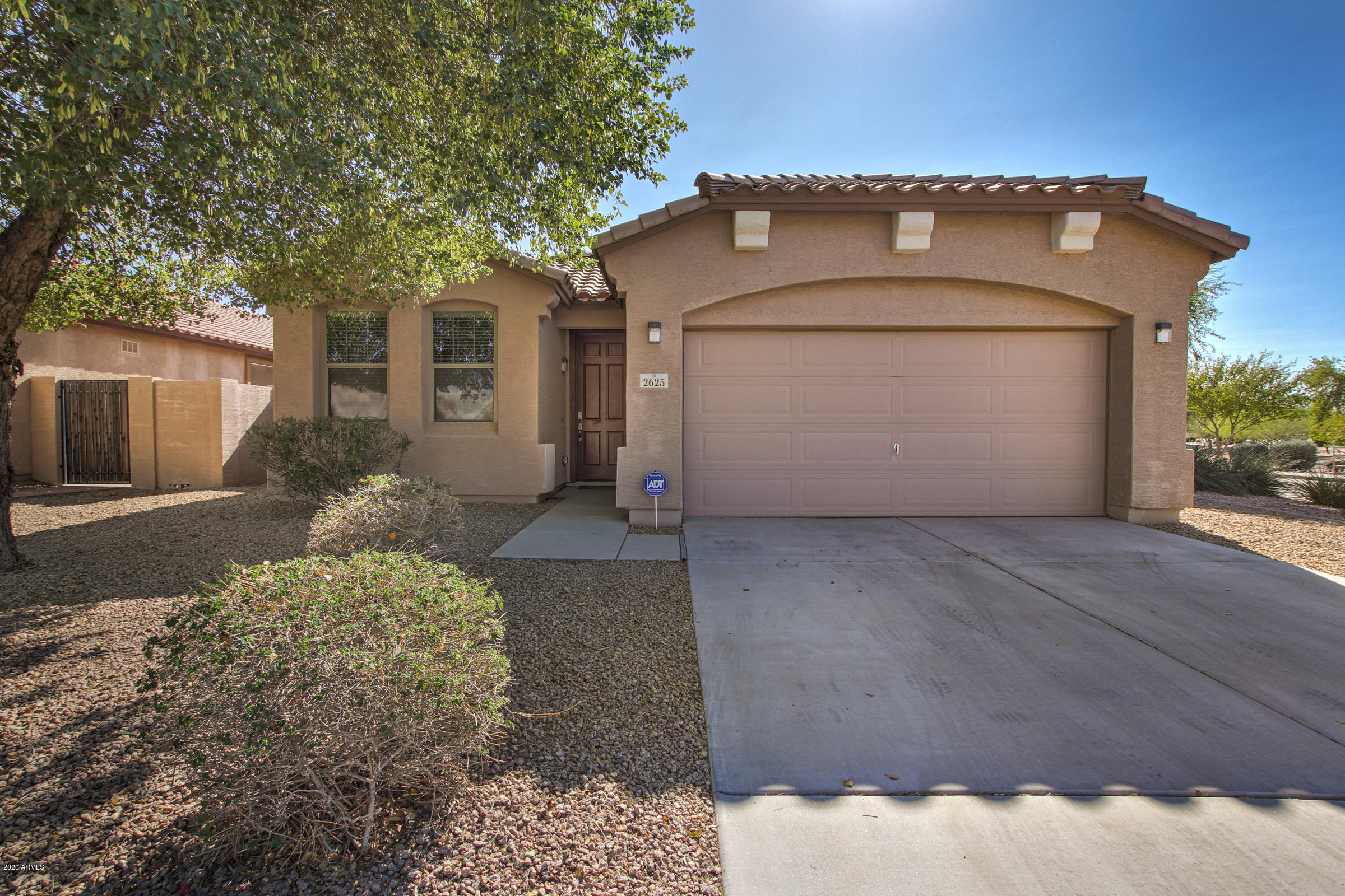 2625 West Beautiful Lane Phoenix, AZ 85041 - Photo 3 of 27 Front Profile