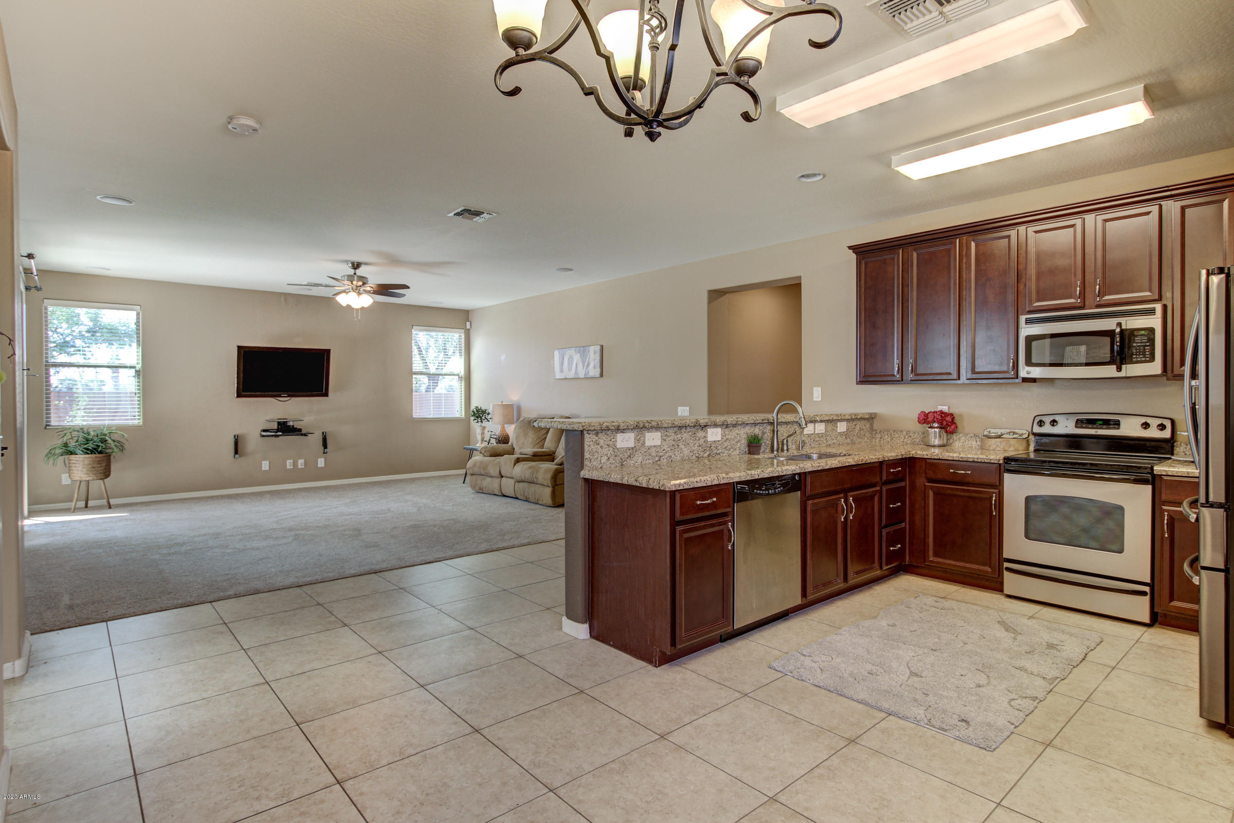 2625 West Beautiful Lane Phoenix, AZ 85041 - Photo 27 of 27 Kitchen - Open Floor Plan
