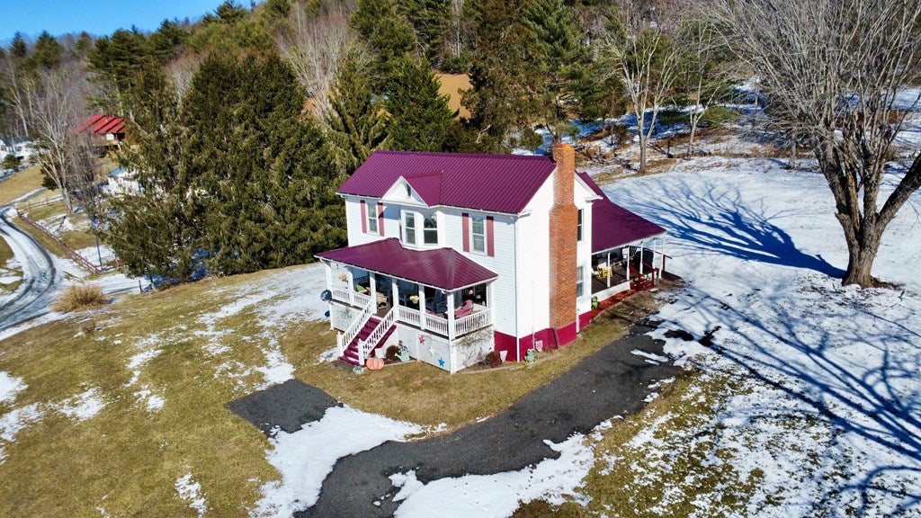1030 Dixon Road Galax, VA 24333 - Photo 38 of 54 Gallery Image 38