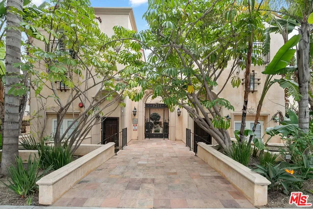 $1,379,000 | 1311 Centinela Avenue, Unit 3, Santa Monica, CA 90404