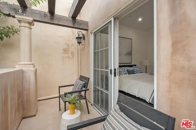 $1,379,000 | 1311 Centinela Avenue, Unit 3, Santa Monica, CA 90404