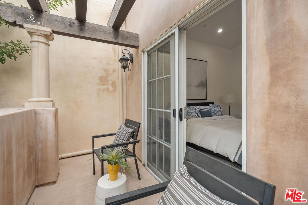 1311 Centinela Avenue, Unit 3 Santa Monica, CA 90404 - Photo 9 of 19