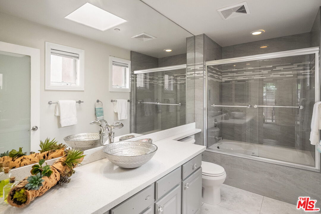 1311 Centinela Avenue, Unit 3 Santa Monica, CA 90404 - Photo 10 of 19