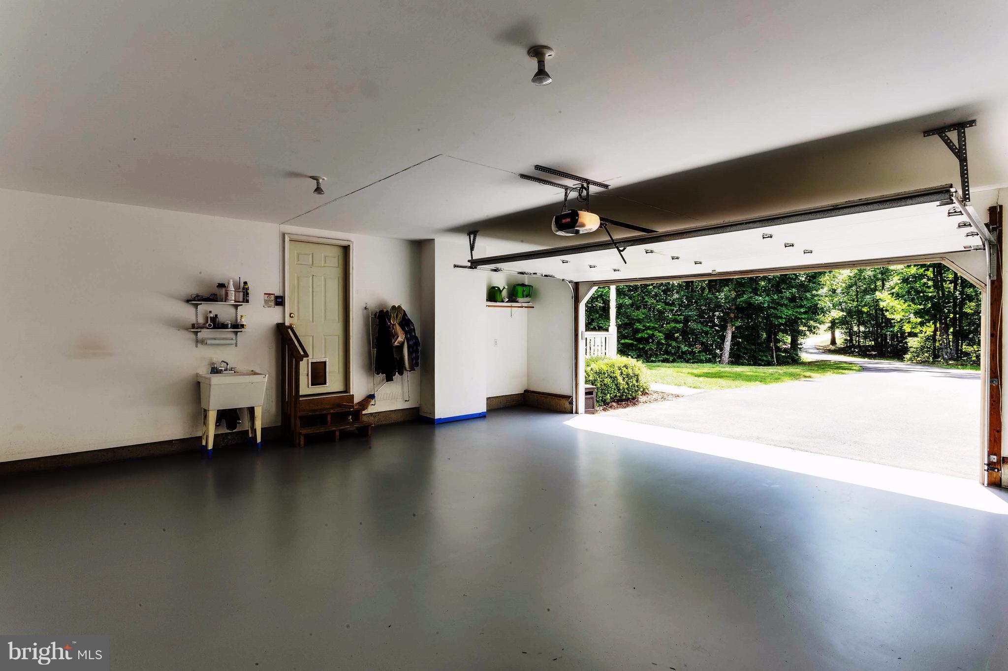 11037 Post Oak Road Spotsylvania, VA 22551 - Photo 2 of 30 Attached Garage - fully finished /winding driveway