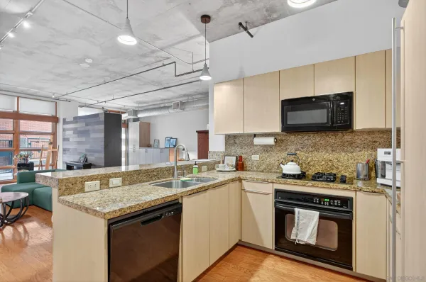 $3,500 | 877 Island Avenue, Unit 218, San Diego, CA 92101