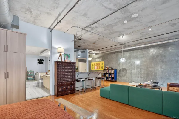 $3,500 | 877 Island Avenue, Unit 218, San Diego, CA 92101