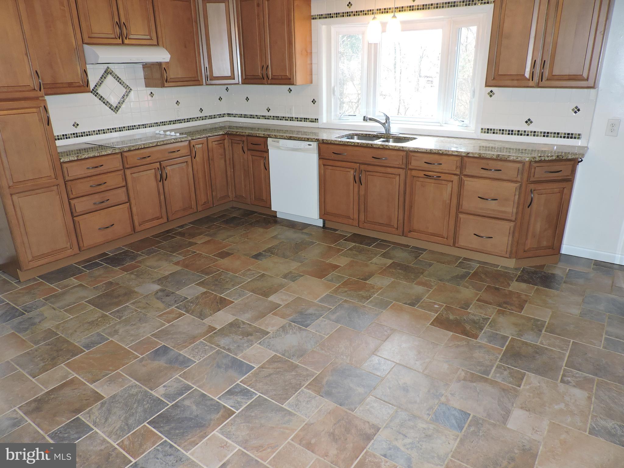 18 Hogback Road Trenton, NJ 08620 - Photo 14 of 50