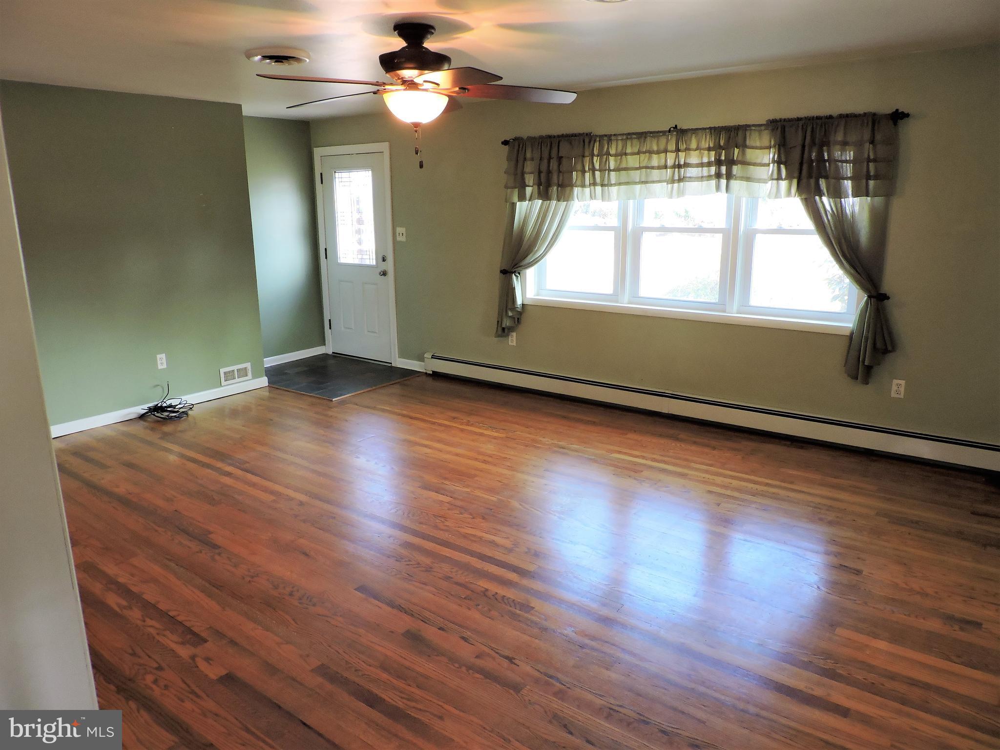 18 Hogback Road Trenton, NJ 08620 - Photo 8 of 50