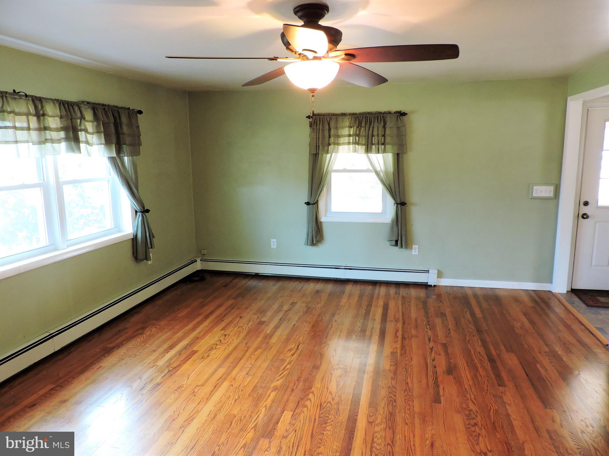 18 Hogback Road Trenton, NJ 08620 - Photo 10 of 50