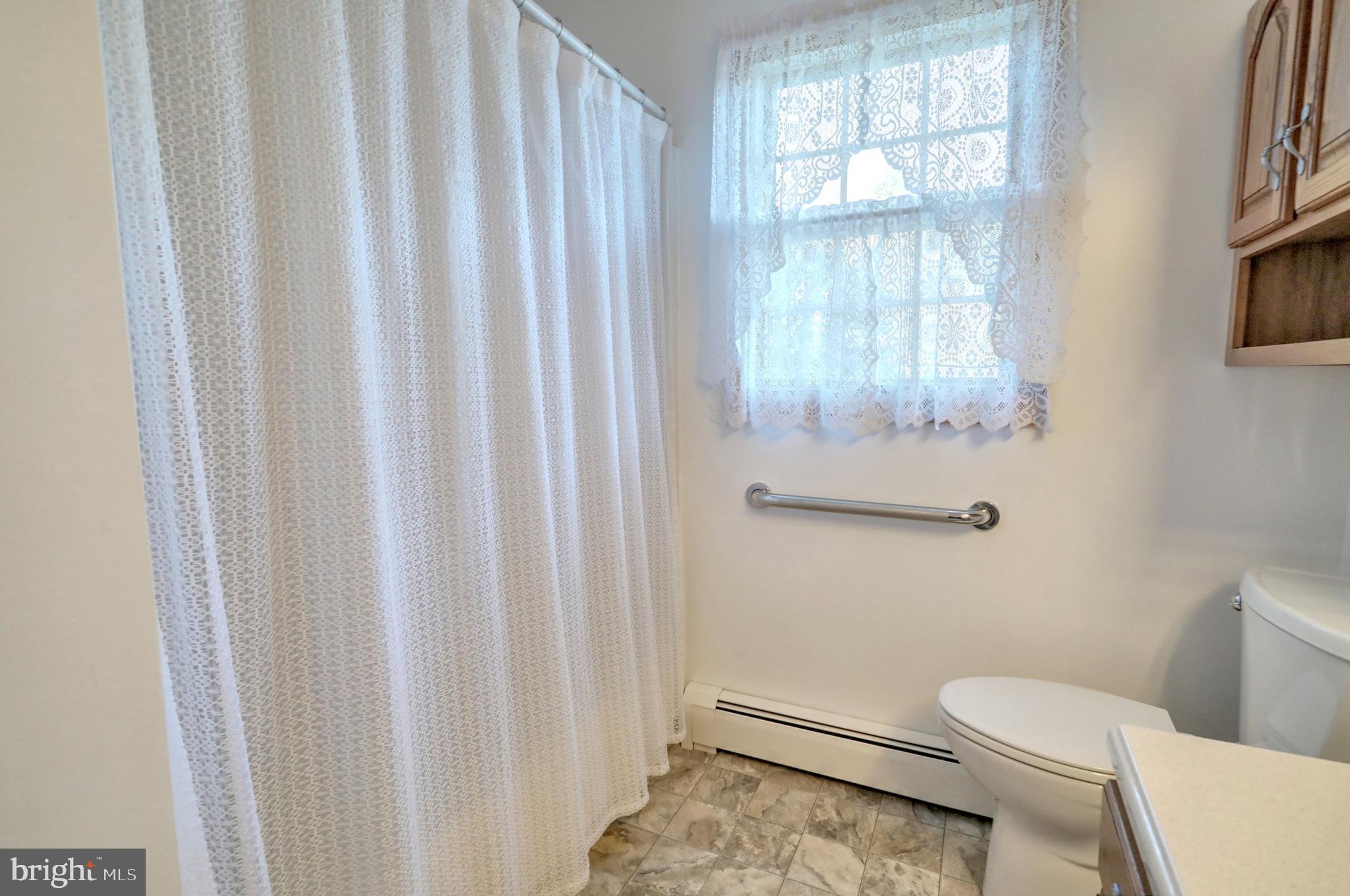 692 Davis Road Stewartstown, PA 17363 - Photo 22 of 53 master bath