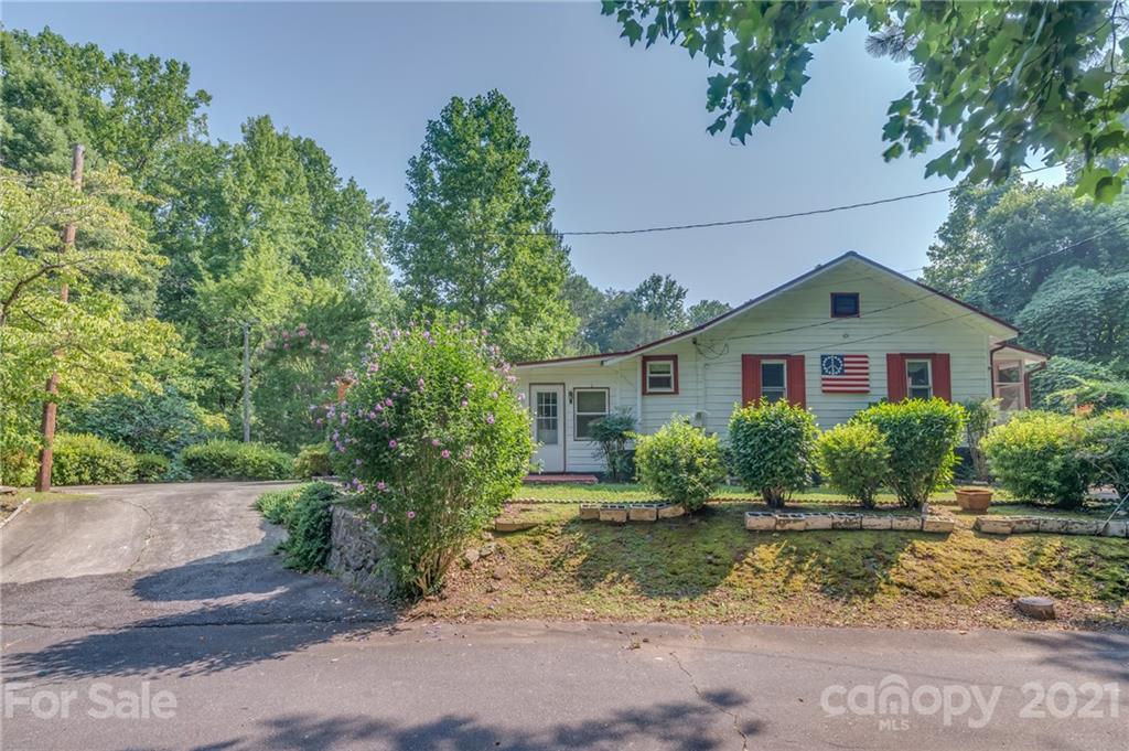 90 Elm Street Tryon, NC 28782 - Photo 1 of 33 Gallery Image 1