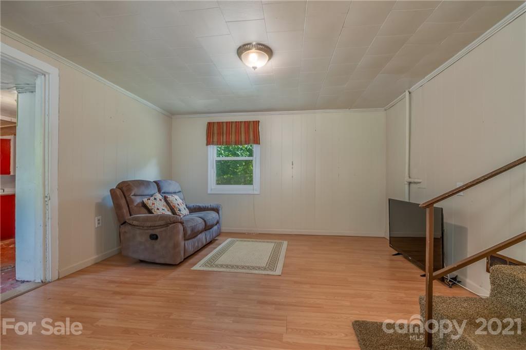 90 Elm Street Tryon, NC 28782 - Photo 11 of 33 Gallery Image 11