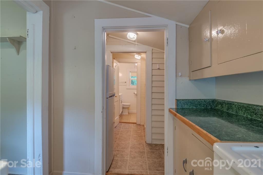 90 Elm Street Tryon, NC 28782 - Photo 17 of 33 Gallery Image 17