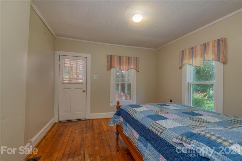 90 Elm Street Tryon, NC 28782 - Photo 20 of 33 Gallery Image 20