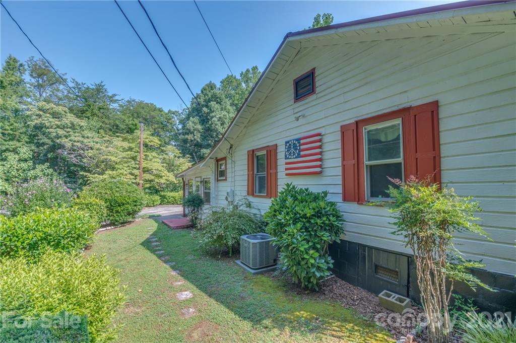 90 Elm Street Tryon, NC 28782 - Photo 28 of 33 Gallery Image 28