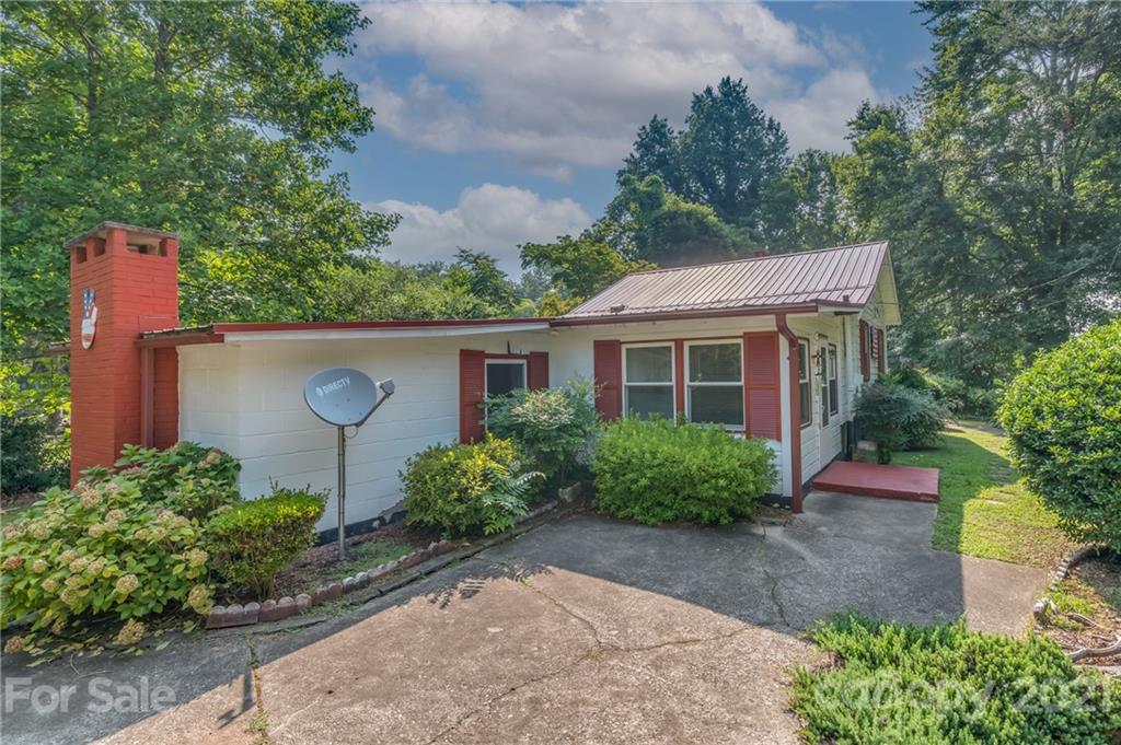 90 Elm Street Tryon, NC 28782 - Photo 30 of 33 Gallery Image 30
