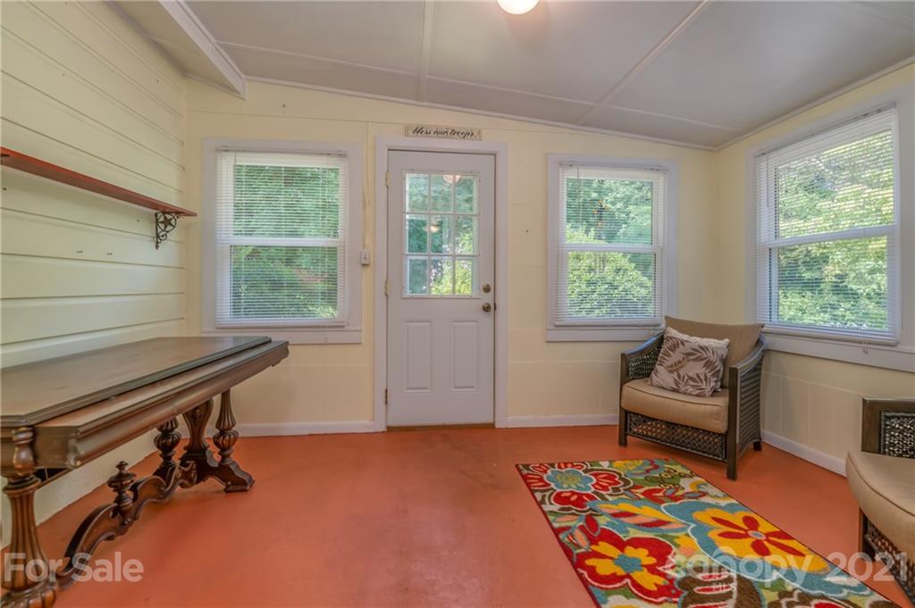 90 Elm Street Tryon, NC 28782 - Photo 10 of 33 Gallery Image 10