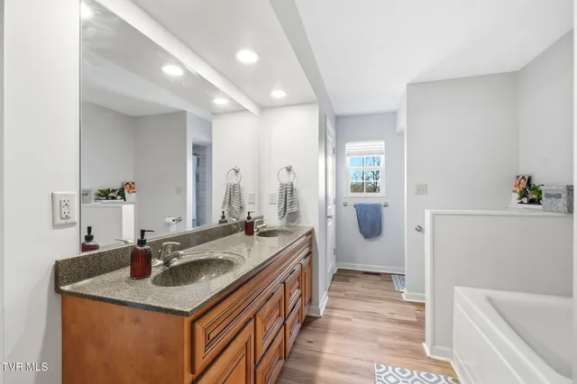 $329,999 | 3102 Lee Drive, Morristown, TN 37814