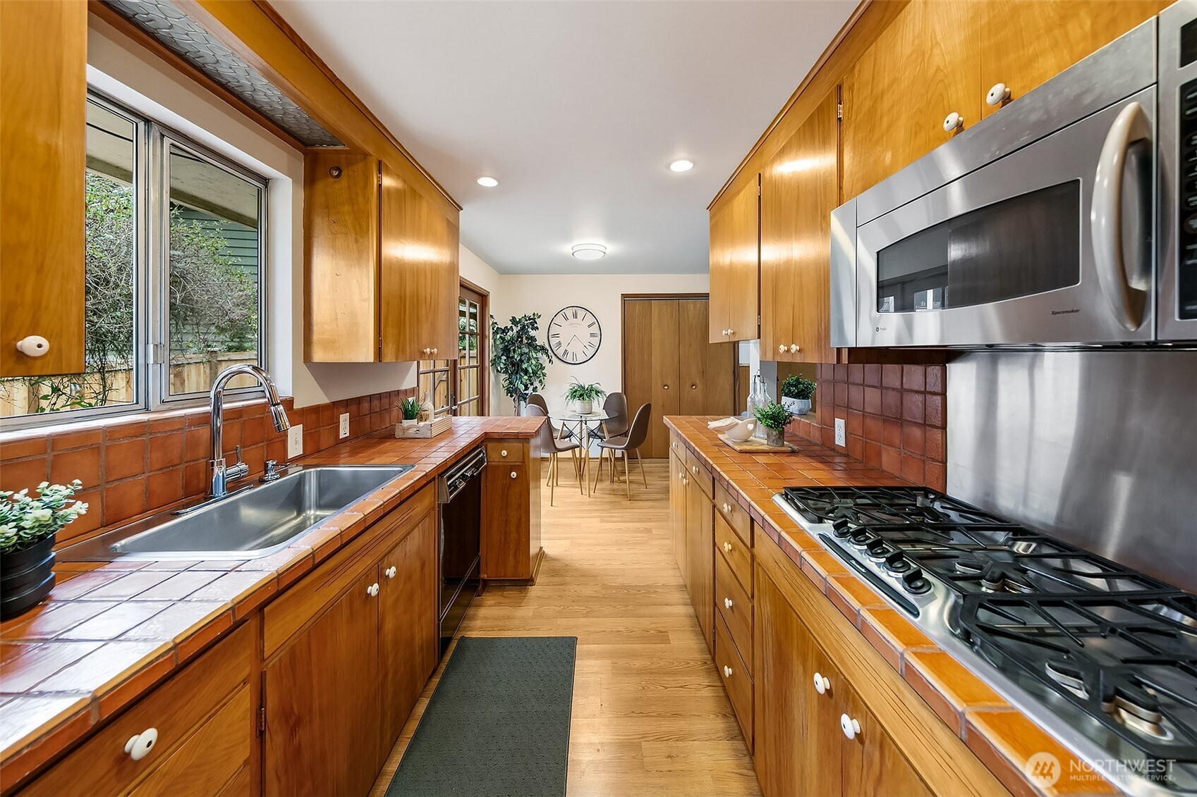 9325 217th Place Southwest Edmonds, WA 98020 - Photo 11 of 34