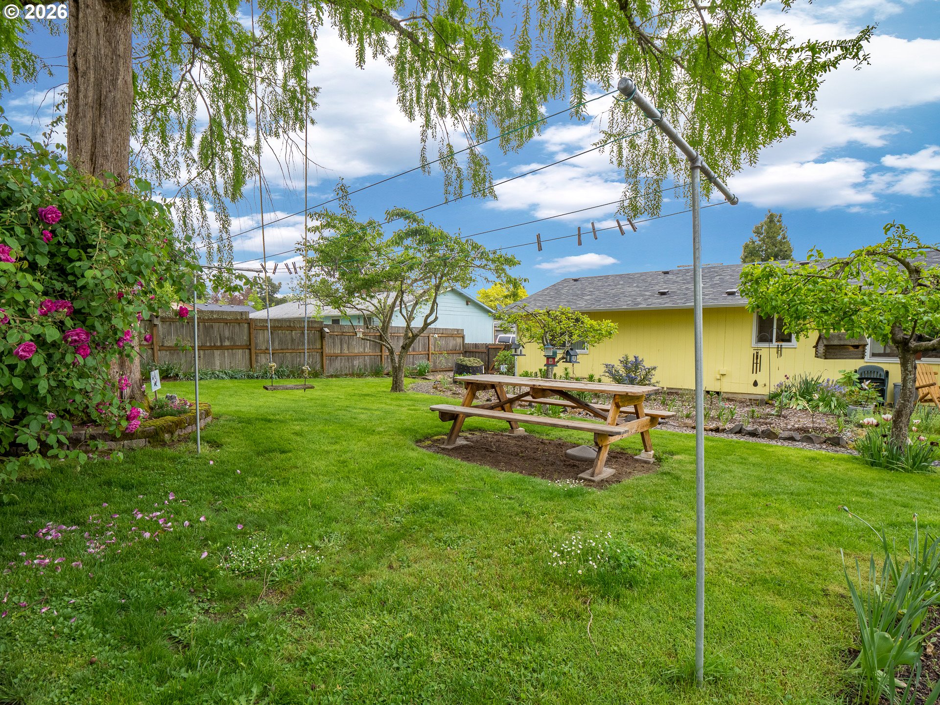 1392 Southwest Myrtle Street Dundee, OR 97115 - Photo 31 of 38
