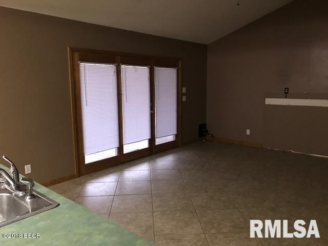 21871 Carlyle Road Thompsonville, IL 62890 - Photo 13 of 28