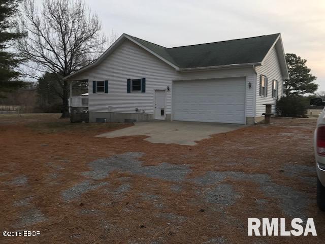 21871 Carlyle Road Thompsonville, IL 62890 - Photo 10 of 28
