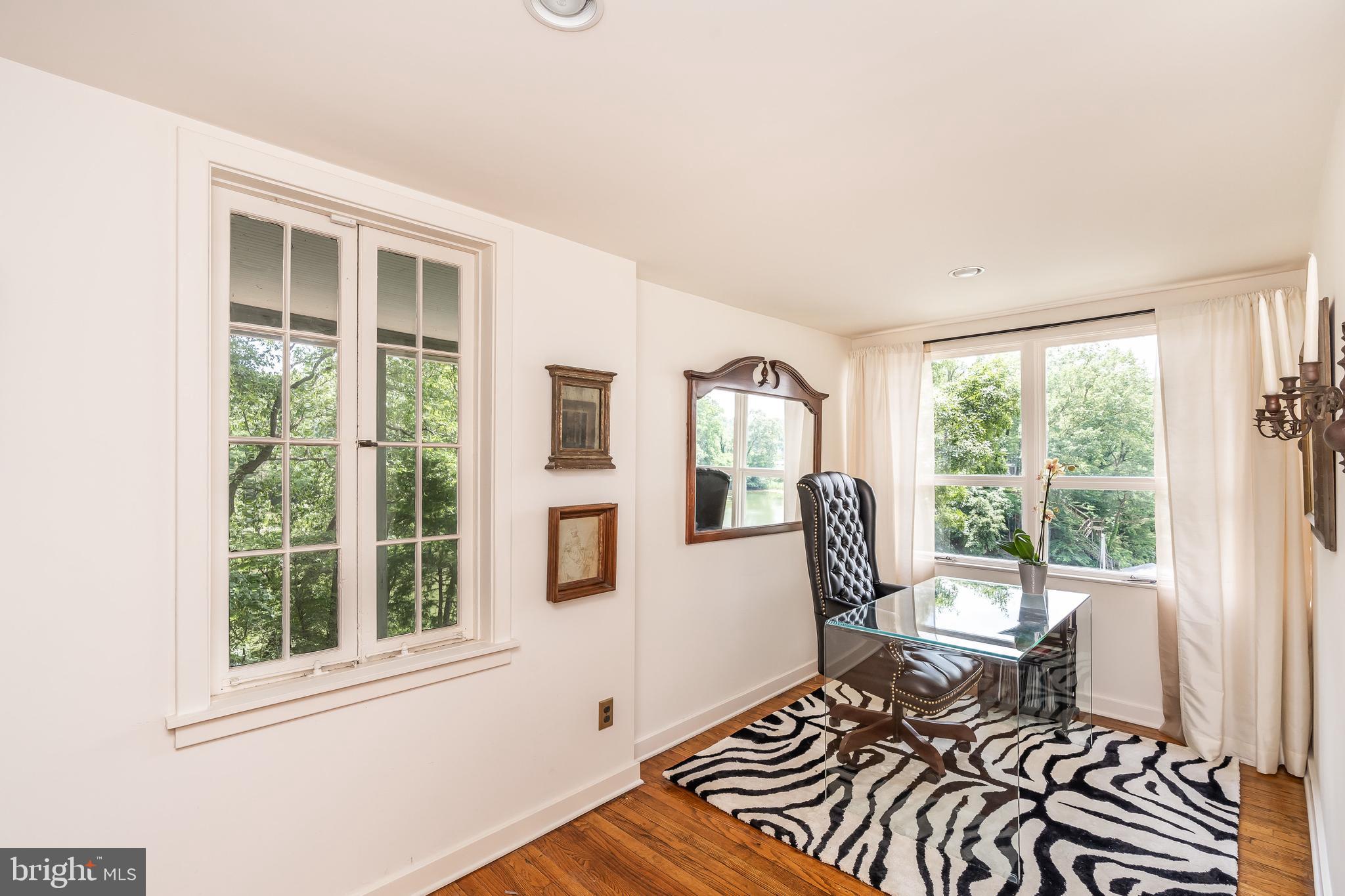 184 Old River Road Arnold, MD 21012 - Photo 30 of 64 Bedroom #3 or claim as your office;