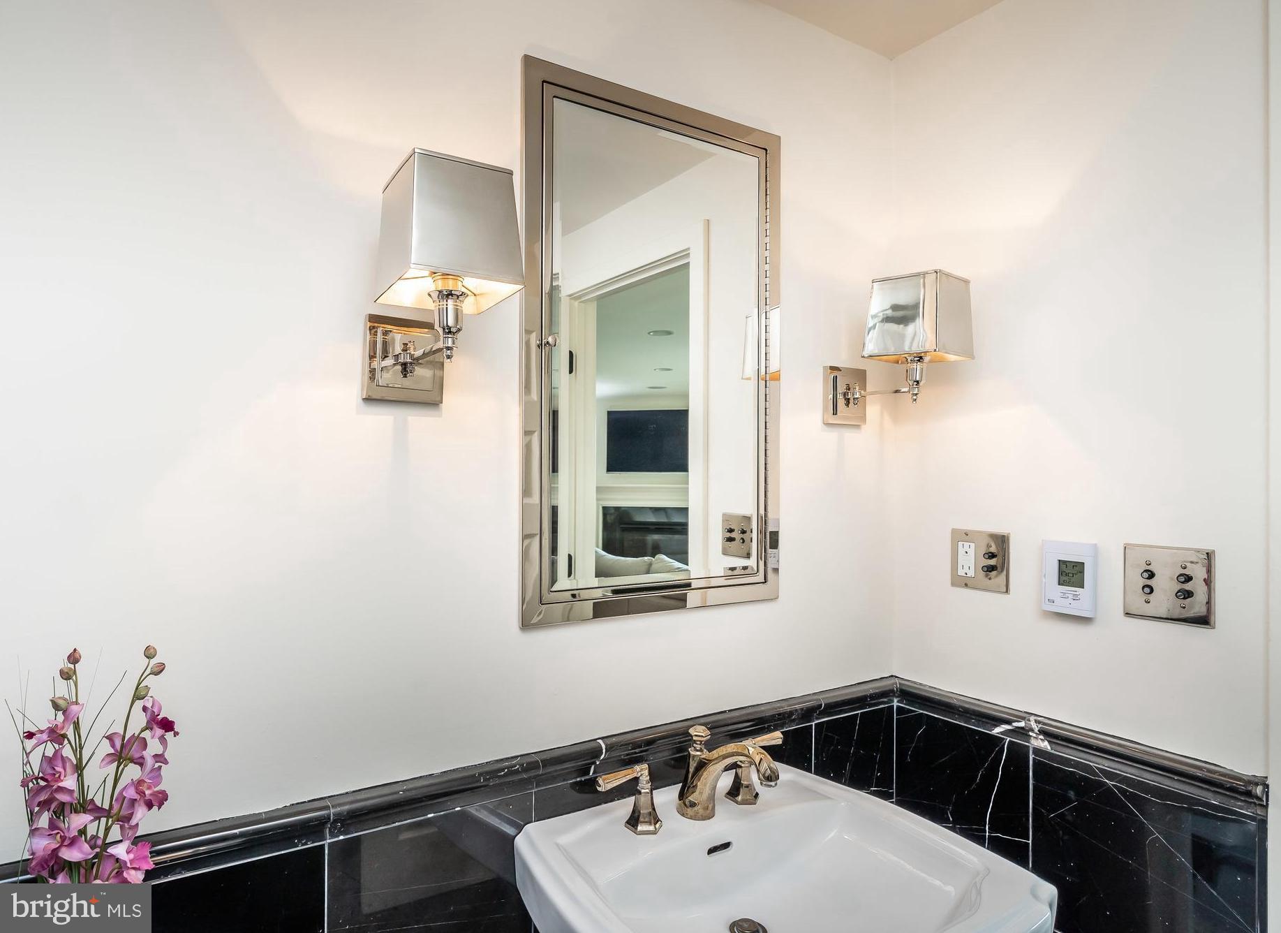 184 Old River Road Arnold, MD 21012 - Photo 39 of 64 Premier lighting and fixtures;