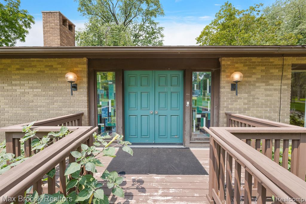 4550 Dow Ridge Road West Bloomfield, MI 48324 - Photo 5 of 46